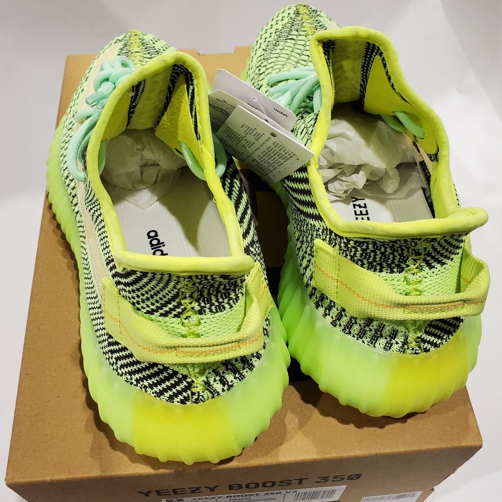 Yeezy Yeezreel Non Reflective - Picture 4 of 8